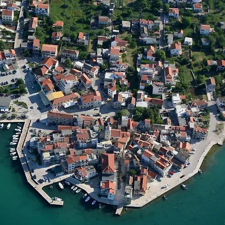 Guest house In With Balcony, Air Conditioning, Wi-fi Vodice